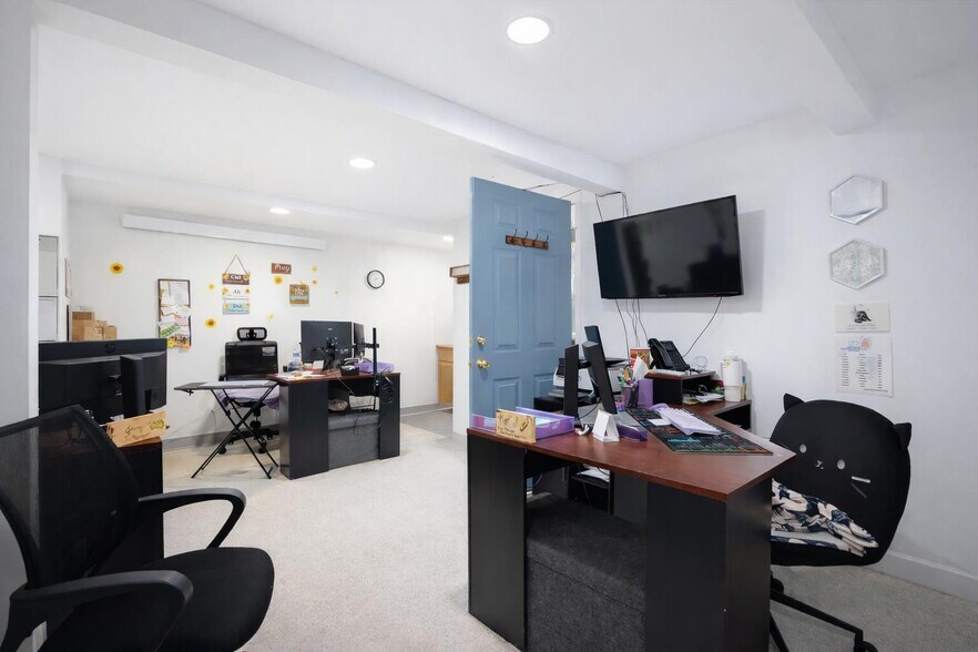 More Photos Of 403 E First St, Trinidad Office For Sale