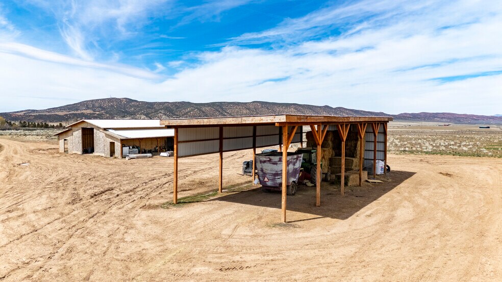 More Photos Of 700 N Center Street, Summit Land For Sale