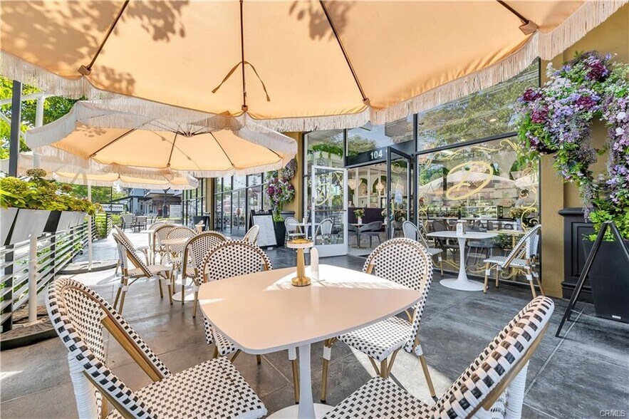 More Photos Of 12914-12950 Ventura Blvd, Studio City Unknown For Lease