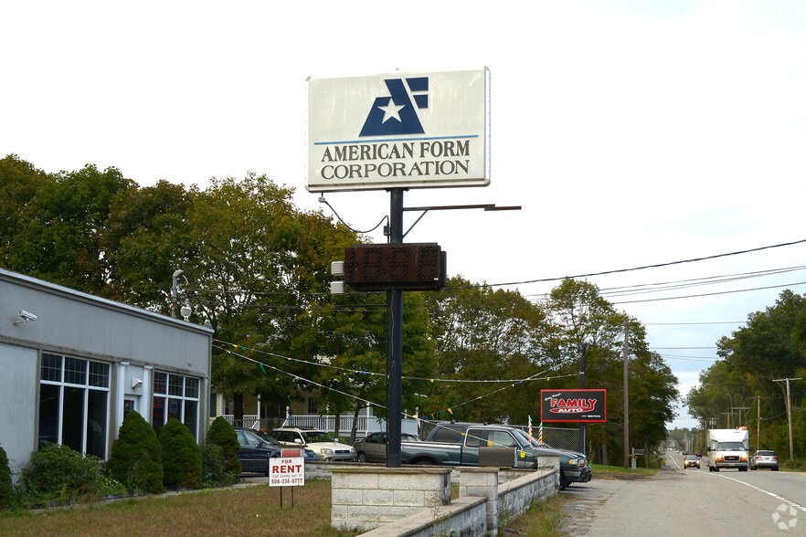 More Photos Of 513 Winthrop St, Rehoboth Warehouse For Lease