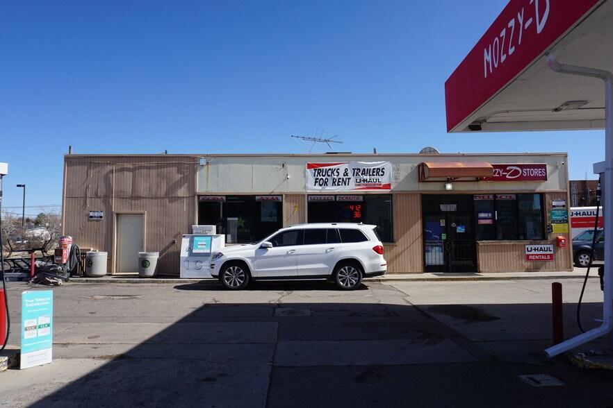 More Photos Of 754 Peoria St, Aurora Service Station For Sale
