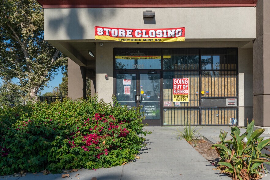 More Photos Of 2061-2085 S Garey Ave, Pomona Storefront Retail Office For Lease
