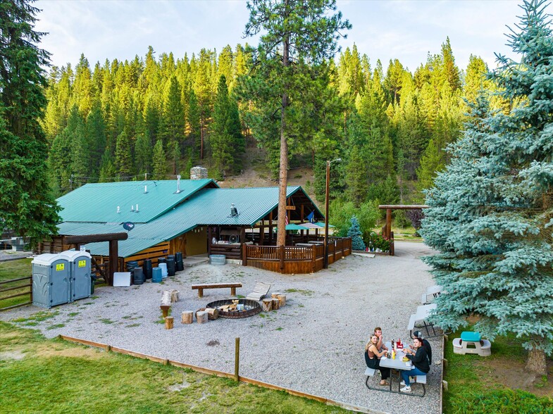 More Photos Of 7000 Graves Creek Rd, Lolo Bar For Sale