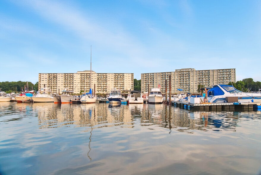 More Photos Of 1 Cove Way, Quincy Marina For Sale