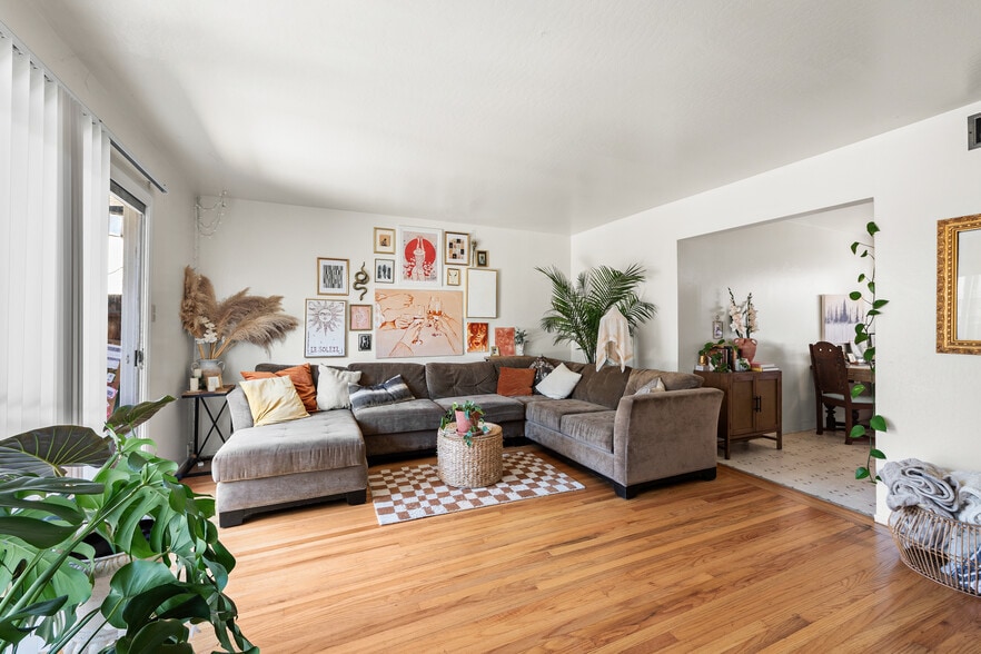 More Photos Of 505 Franklin St, Napa Apartments For Sale