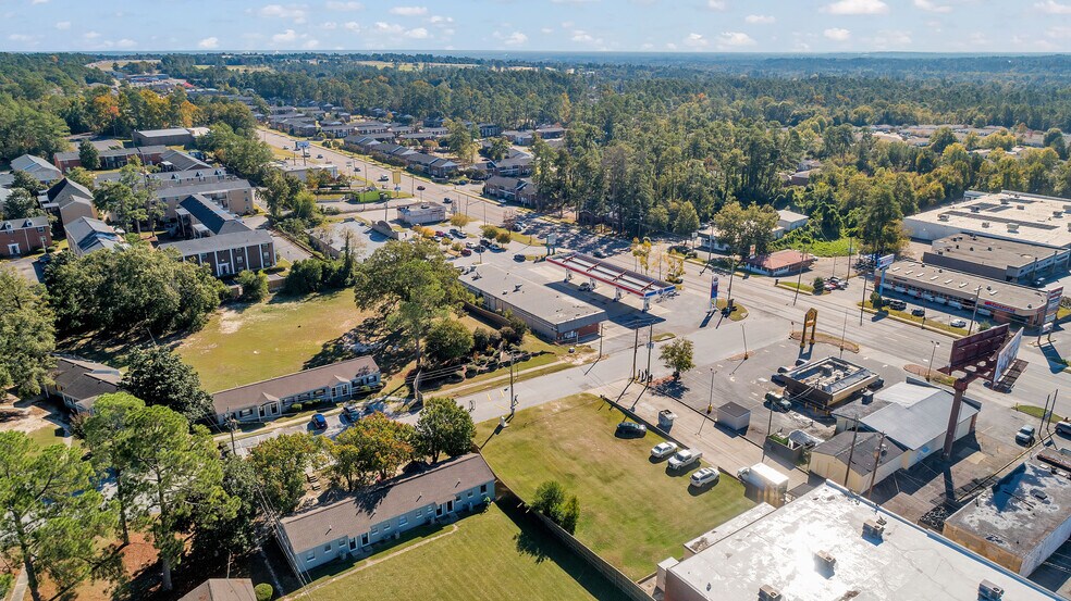 More Photos Of 3221 Wrightsboro Rd, Augusta Freestanding For Lease