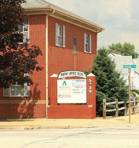 More Photos Of 5339 Ridge Rd, Parma Office For Sale