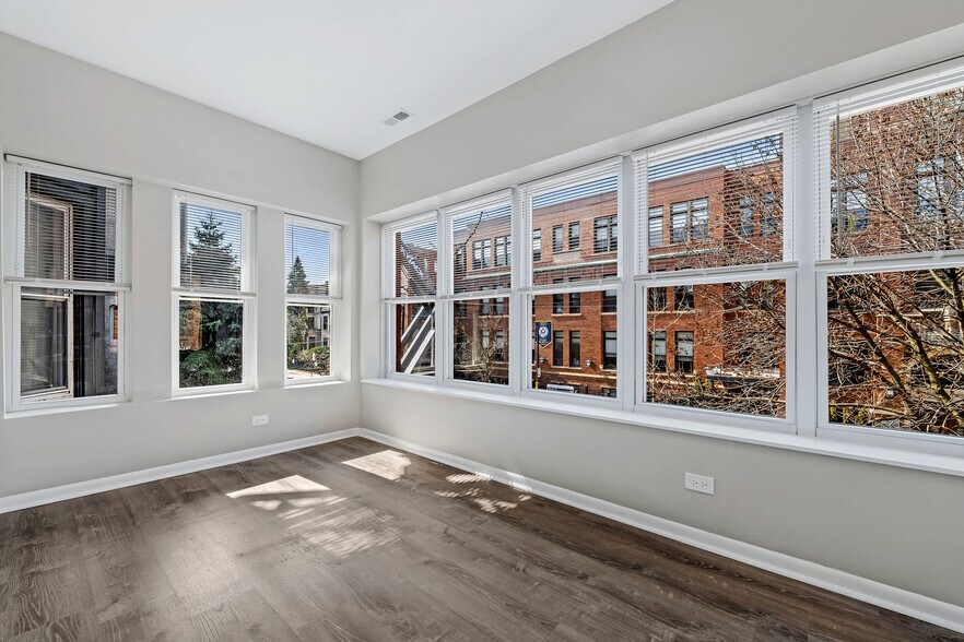 More Photos Of 2525 N Orchard St, Chicago Apartments For Sale