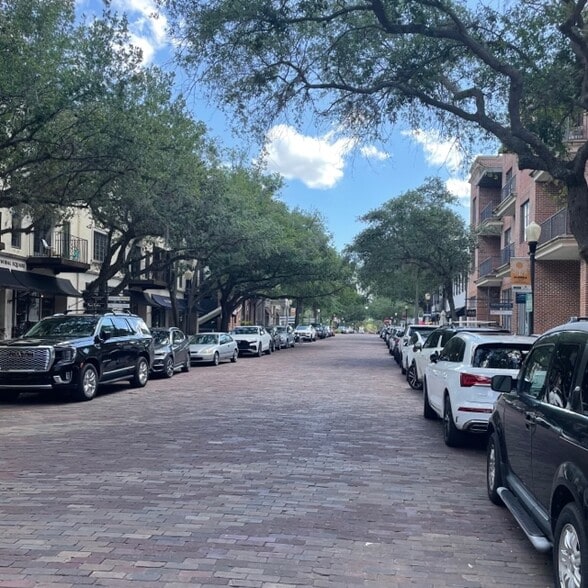 More Photos Of 444 W New England Ave, Winter Park Office For Lease