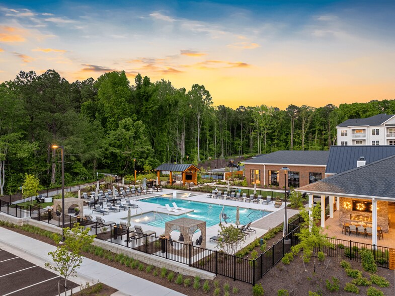 More Photos Of 12400 Dutton Rd, Midlothian Apartments For Sale