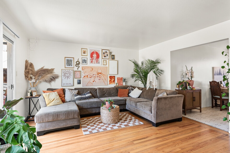 More Photos Of 505 Franklin St, Napa Apartments For Sale