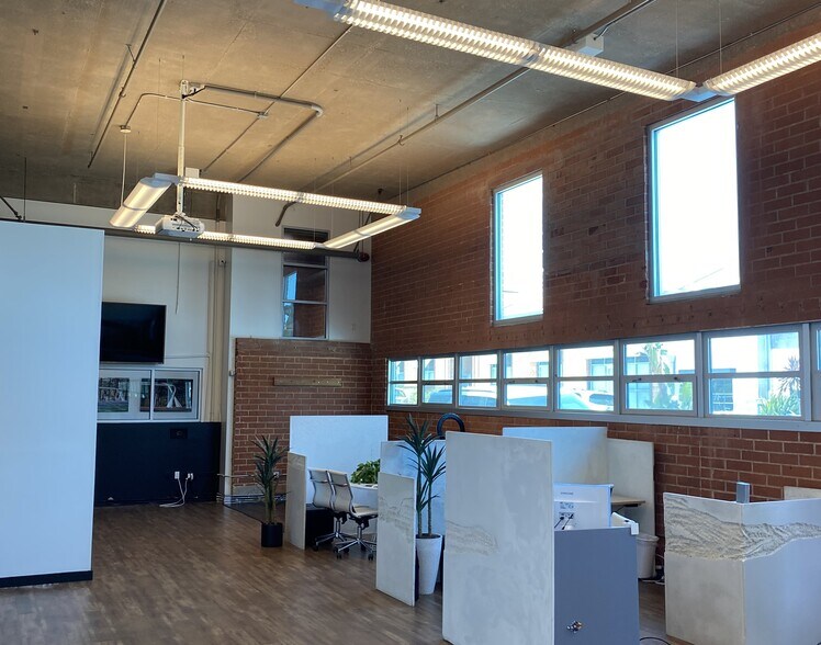 More Photos Of 1730-1738 Berkeley St, Santa Monica Loft Creative Space For Lease