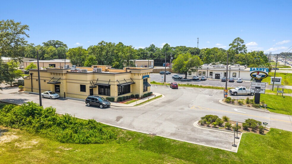 More Photos Of 121 E Nine Mile Rd, Pensacola Fast Food For Sale
