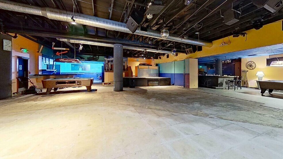 More Photos Of 95 Lake St, Gilford Restaurant For Sale