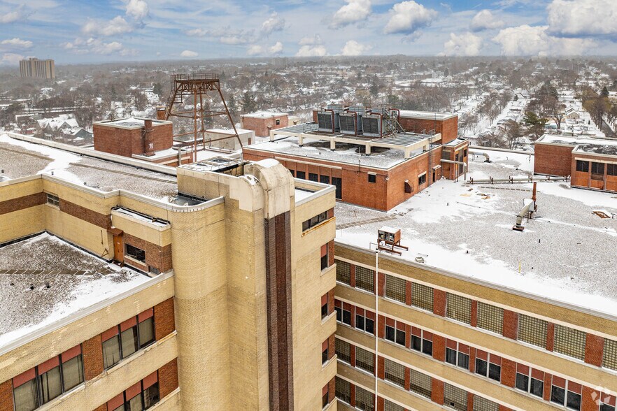 More Photos Of 1405-1447 Saint Paul St, Rochester Office For Sale