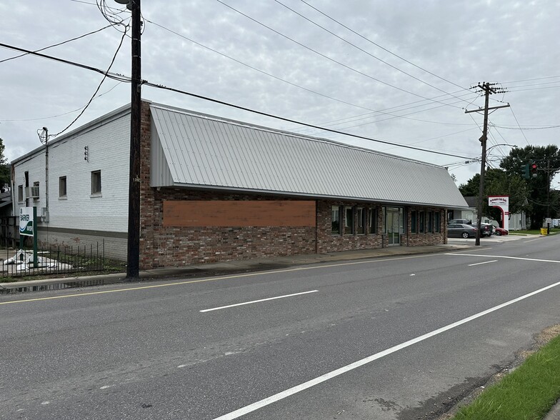 Primary Photo Of 23525 Eden St, Plaquemine General Retail For Sale