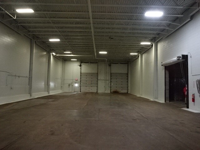 More Photos Of 4930 Hayes Ave, Plover Distribution For Lease