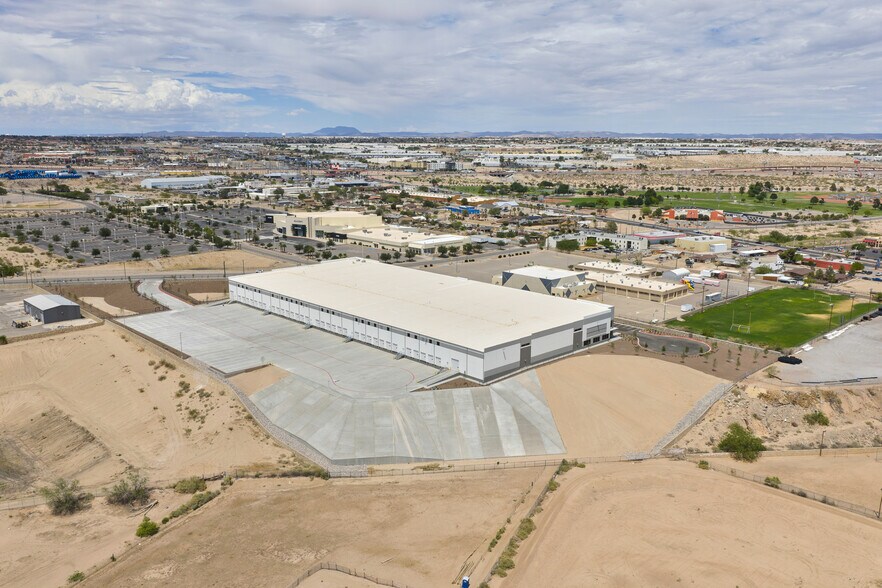 More Photos Of 8900 Escobar Dr, El Paso Distribution For Sale