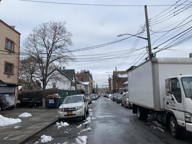 More Photos Of 69 Thompson St, Staten Island Apartments For Sale