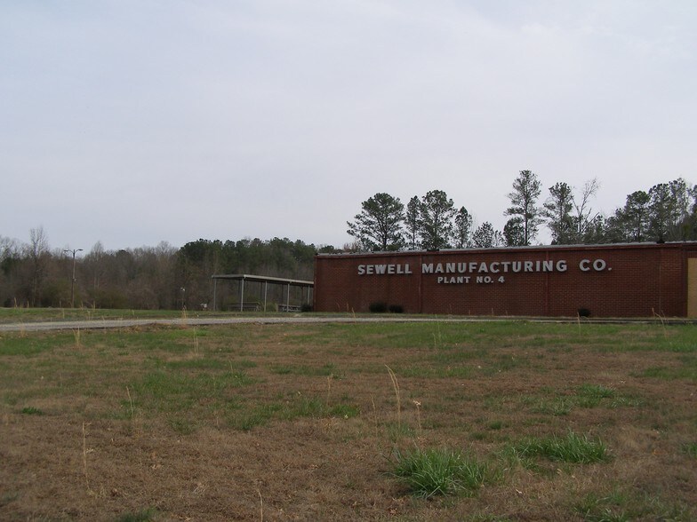 More Photos Of 2580 Highway 46, Heflin Warehouse For Lease