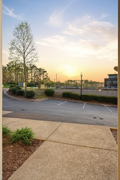 More Photos Of 311 S Royal Oaks Blvd, Franklin Medical For Sale