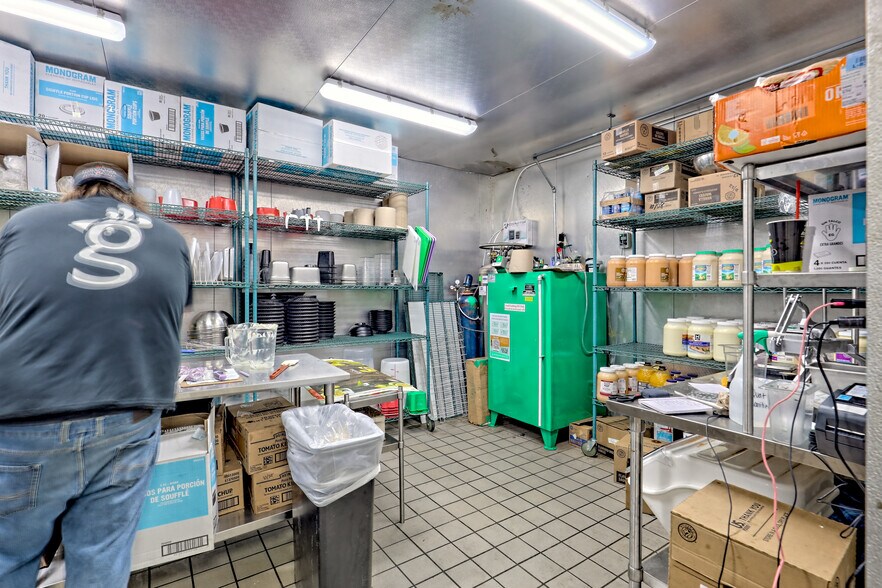 More Photos Of 515 Historic 441 Hwy, Cornelia Fast Food For Sale