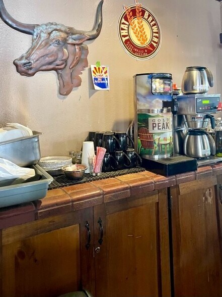 More Photos Of 5079 N AZ Highway 87, Strawberry Restaurant For Sale