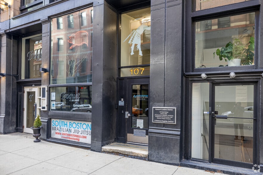 More Photos Of 107 South St, Boston Apartments For Lease
