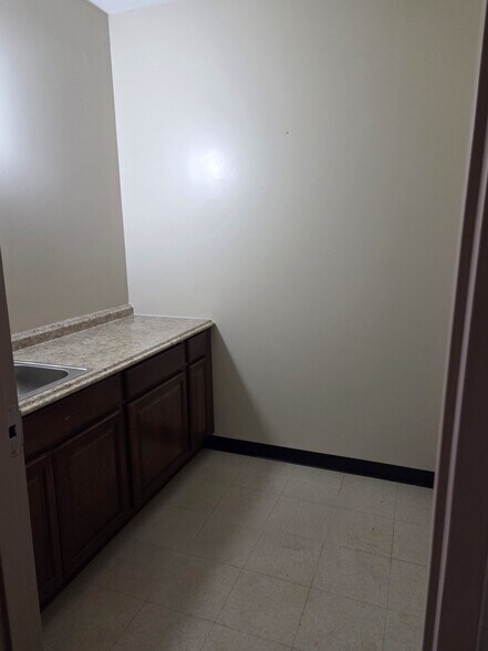 More Photos Of 226 S Enterprize Pky, Corpus Christi Medical For Lease