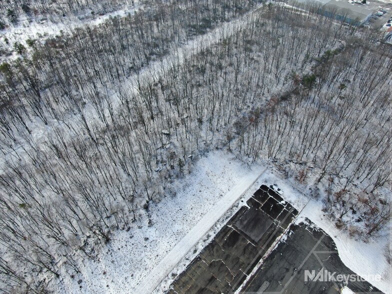 More Photos Of 178 Industrial Rd, Frackville Flex For Sale