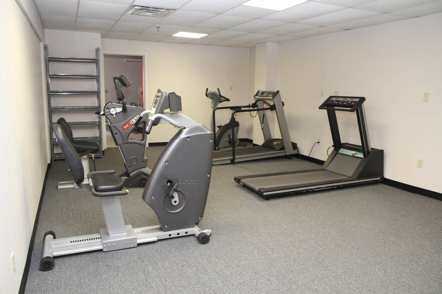 More Photos Of 1356 Washington St, Bath Storefront Retail Office For Lease