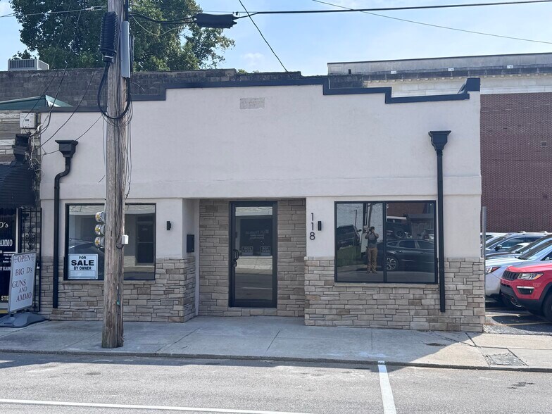 More Photos Of 118 McSween Ave, Newport Office For Sale