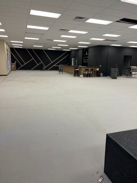 More Photos Of 525 N Peters Ave, Fond Du Lac Storefront Retail Office For Sale