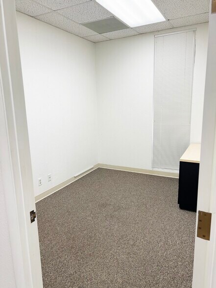 More Photos Of 3211 Auto Plaza, Richmond General Retail For Lease