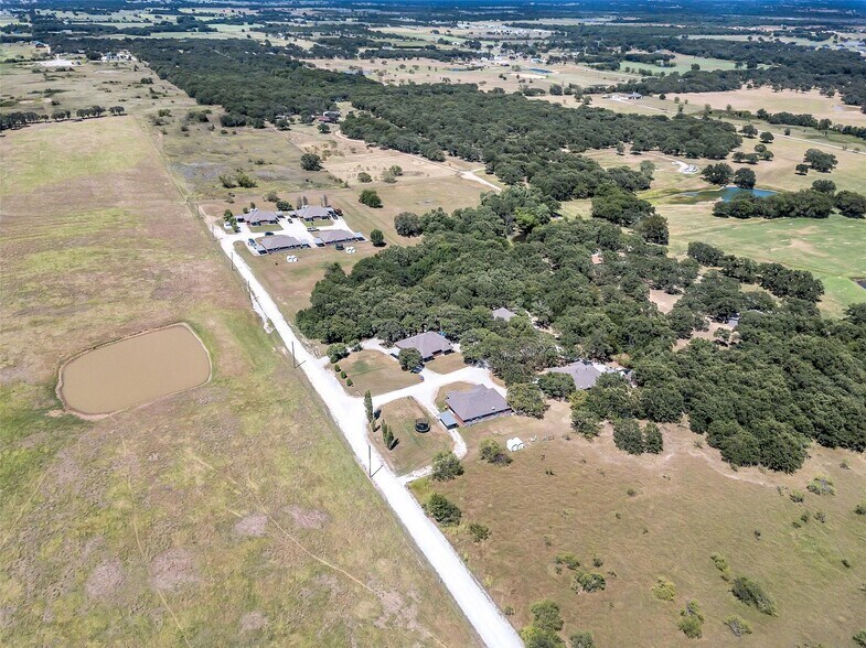 More Photos Of 175 Private Road 3459, Paradise Apartments For Sale