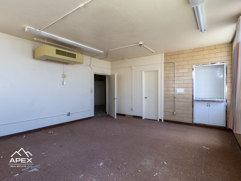 More Photos Of 1233 Uinta St, Evanston Office For Sale