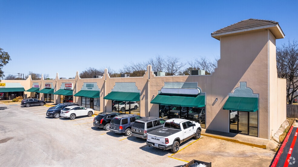 Primary Photo Of 7035-7075 Bandera Rd, San Antonio Unknown For Lease