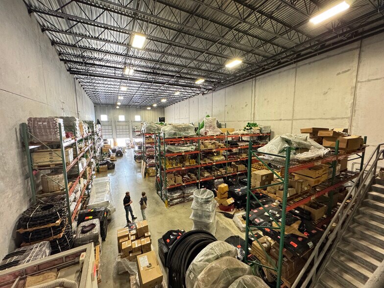 More Photos Of 8565 W 44th Ave, Hialeah Warehouse For Lease