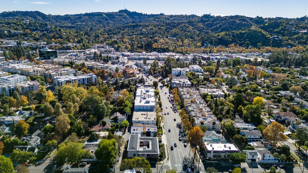 More Photos Of 12070 Woodbridge St, Studio City Apartments For Sale