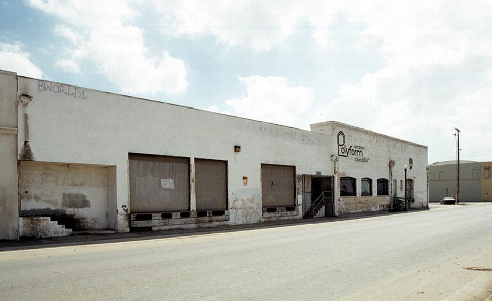 More Photos Of 3888 Commerce St, Riverside Manufacturing For Lease