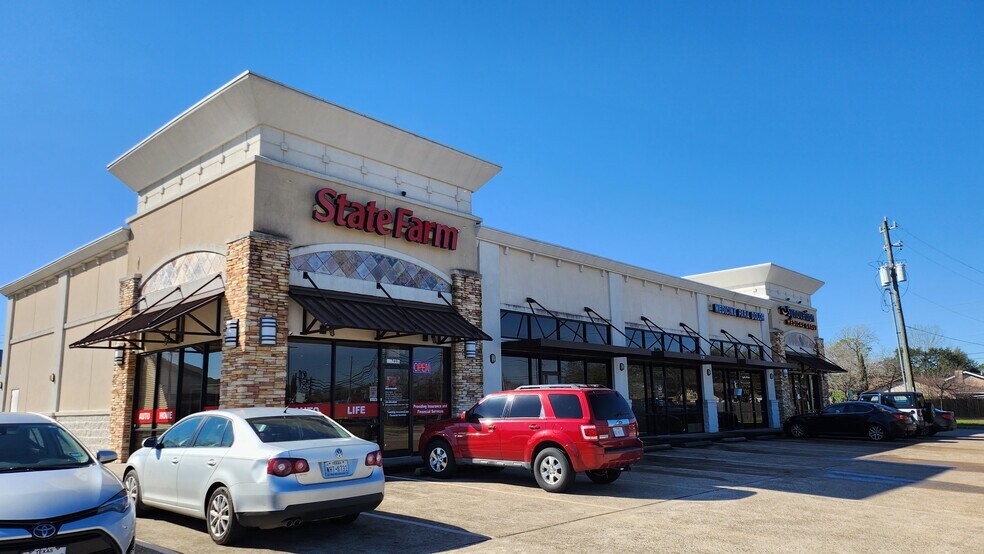More Photos Of 11799 Beechnut St, Houston Freestanding For Lease