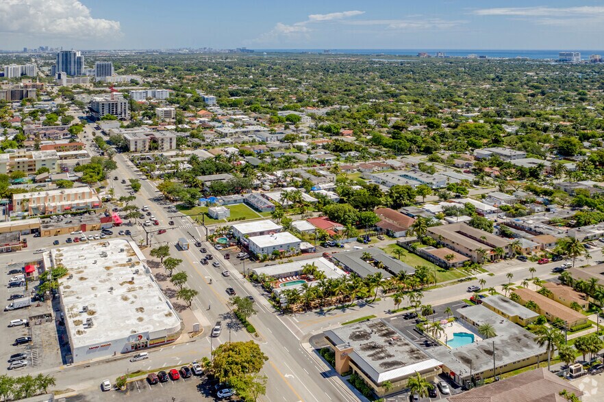 More Photos Of 1419 S Federal Hwy, Hollywood Hotel For Sale