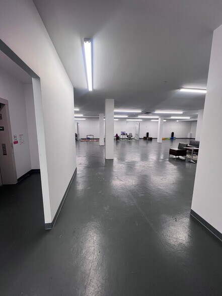 More Photos Of 39-04 29th St, Long Island City Apartments For Lease