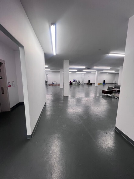 More Photos Of 39-04 29th St, Long Island City Apartments For Lease