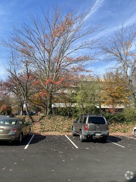 More Photos Of 11250 Roger Bacon Dr, Reston Office For Lease