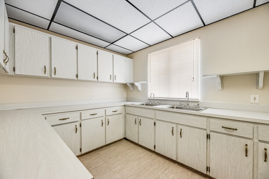 More Photos Of 255 Fortenberry Rd, Merritt Island Medical For Sale
