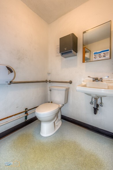 More Photos Of 1845 Range St, Boulder Warehouse For Sale