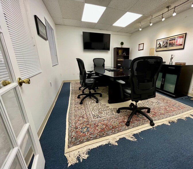 More Photos Of 222 Severn Ave, Annapolis Unknown For Lease