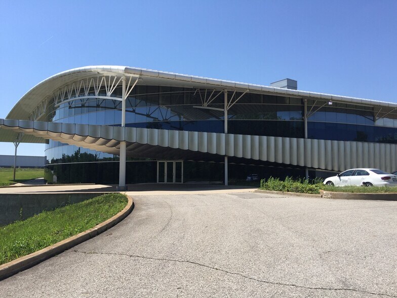 Primary Photo Of 6561 Lonewolf Dr, South Bend Light Manufacturing For Sale