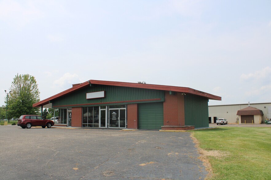 More Photos Of 7940 Sprinkle Rd, Portage Freestanding For Sale